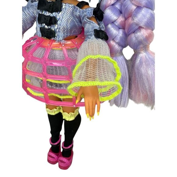 LOL Surprise OMG Dance Miss Royale Fashion Doll & Accessories - Picture 3 of 5